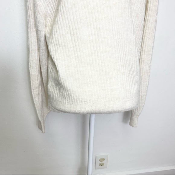 NWT H&M Crewneck Pullover Ribbed Sweater Cream Ivory Size Small - Picture 11 of 14